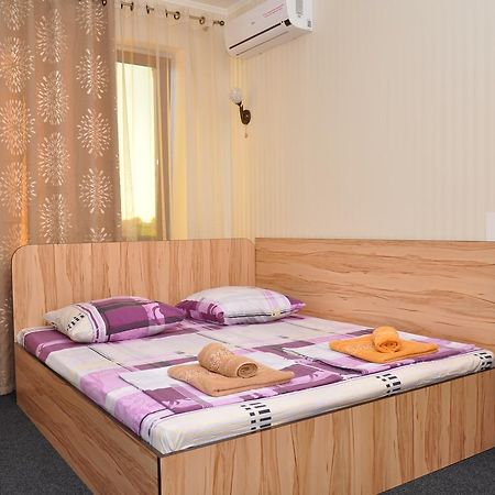 Inn Na Bugaze Каролино-Бугаз Екстериор снимка