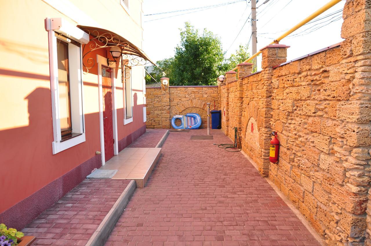 Inn Na Bugaze Каролино-Бугаз Екстериор снимка