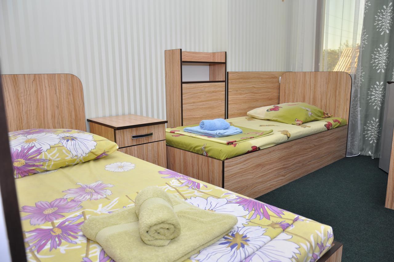 Inn Na Bugaze Каролино-Бугаз Екстериор снимка