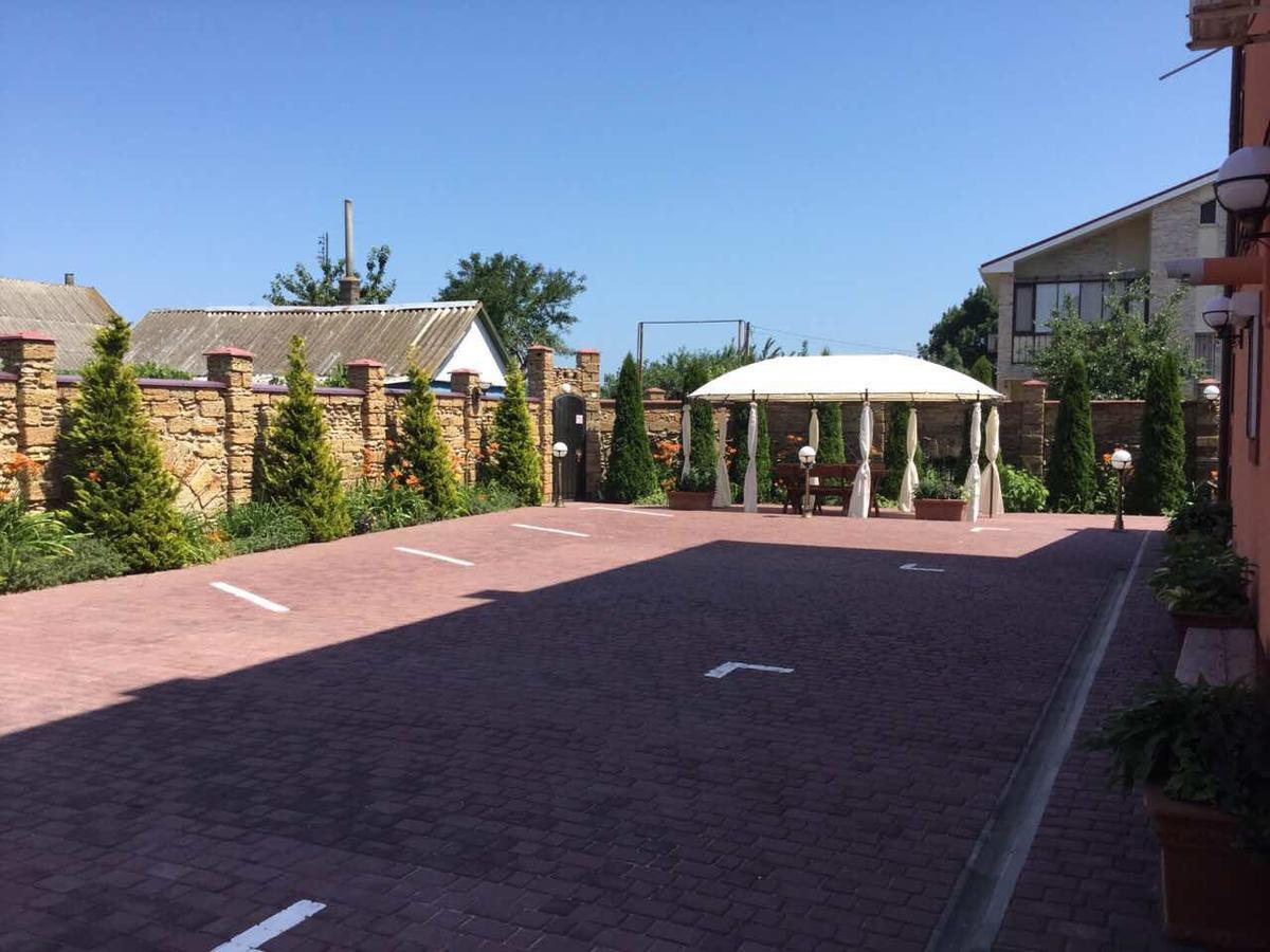 Inn Na Bugaze Каролино-Бугаз Екстериор снимка